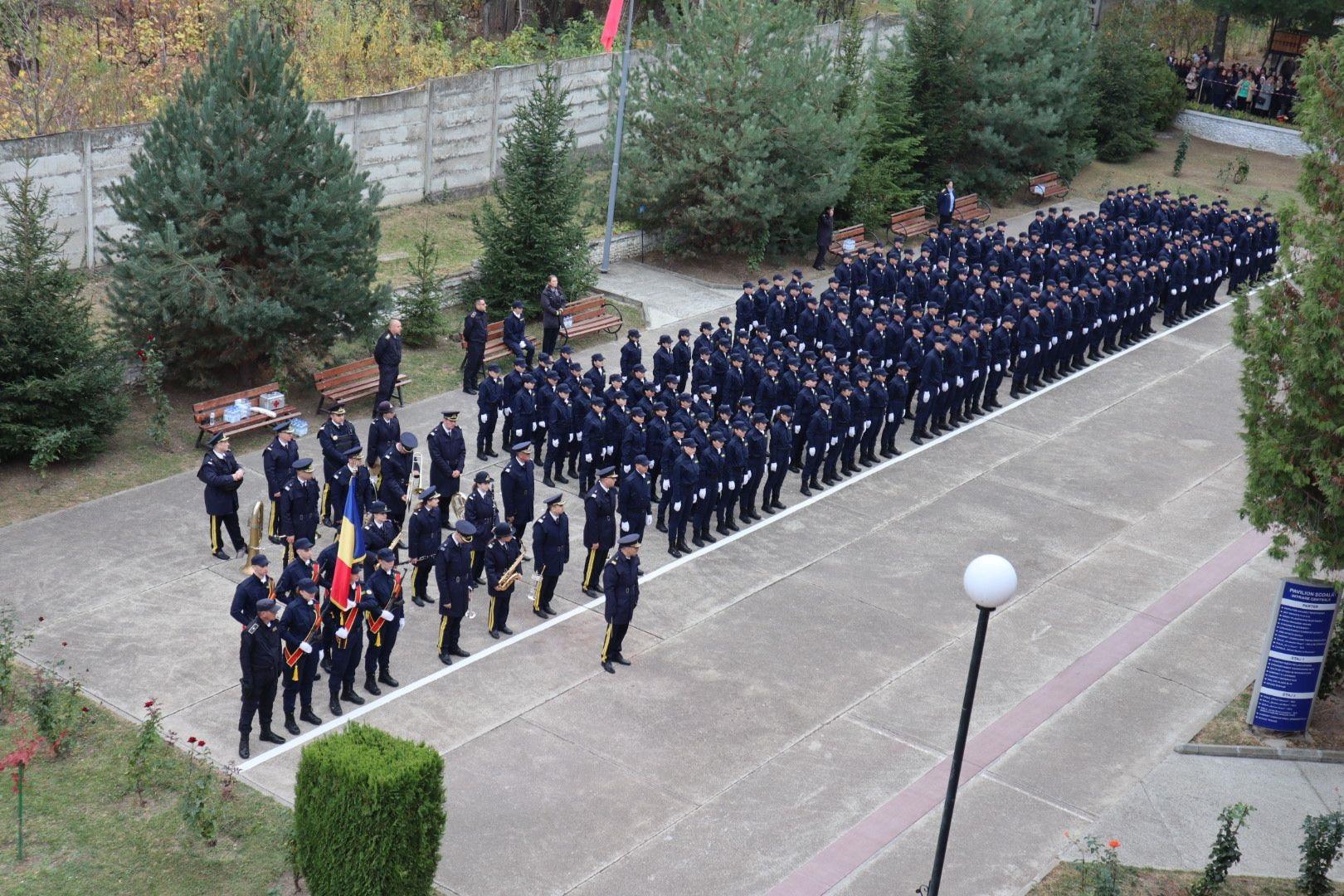 Ceremonialul de depunere a jurământului de credință față de patrie de către elevii Școlii Naționale de Pregătire a Agenților de Penitenciare „Constantin Brâncoveanu” Târgu Ocna